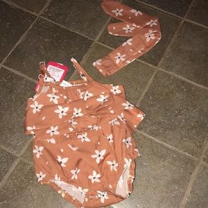 Pat pat onesie sz 0/3 NWT